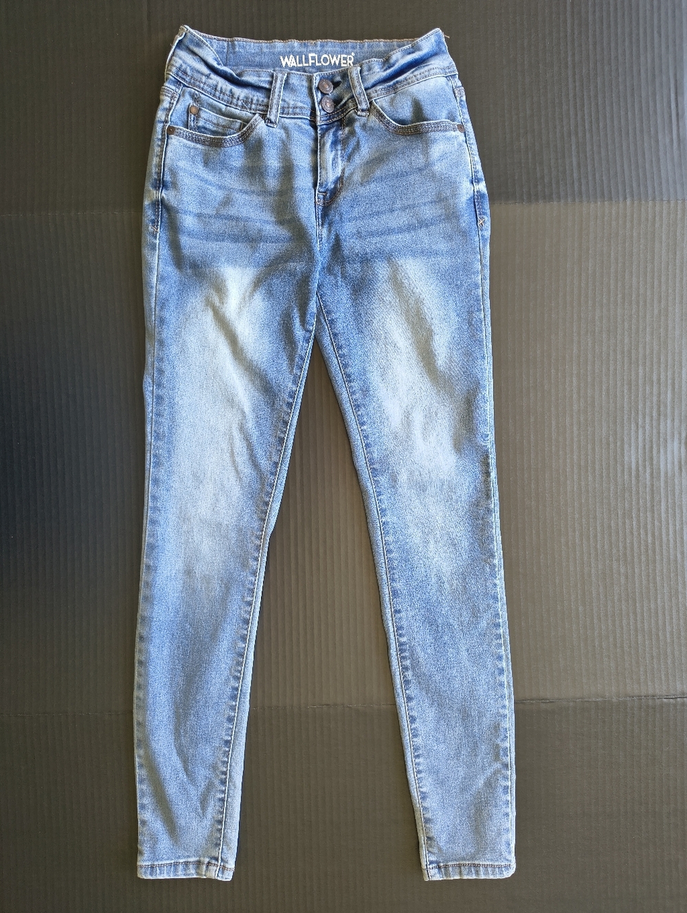 Wallflower Skinny Jeans
